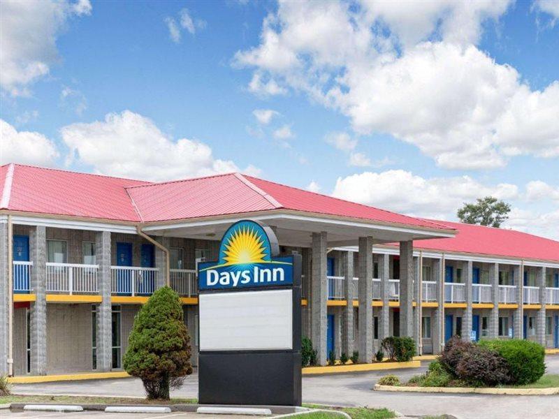 Days Inn By Wyndham Richmond Eksteriør billede