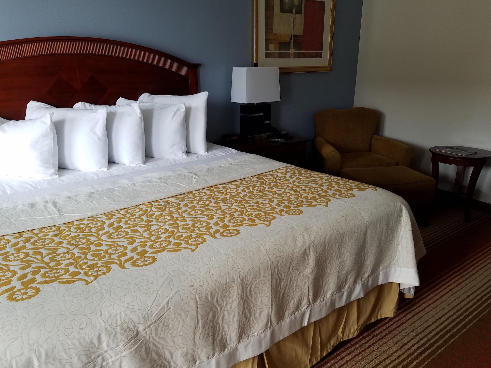 Days Inn By Wyndham Richmond Eksteriør billede