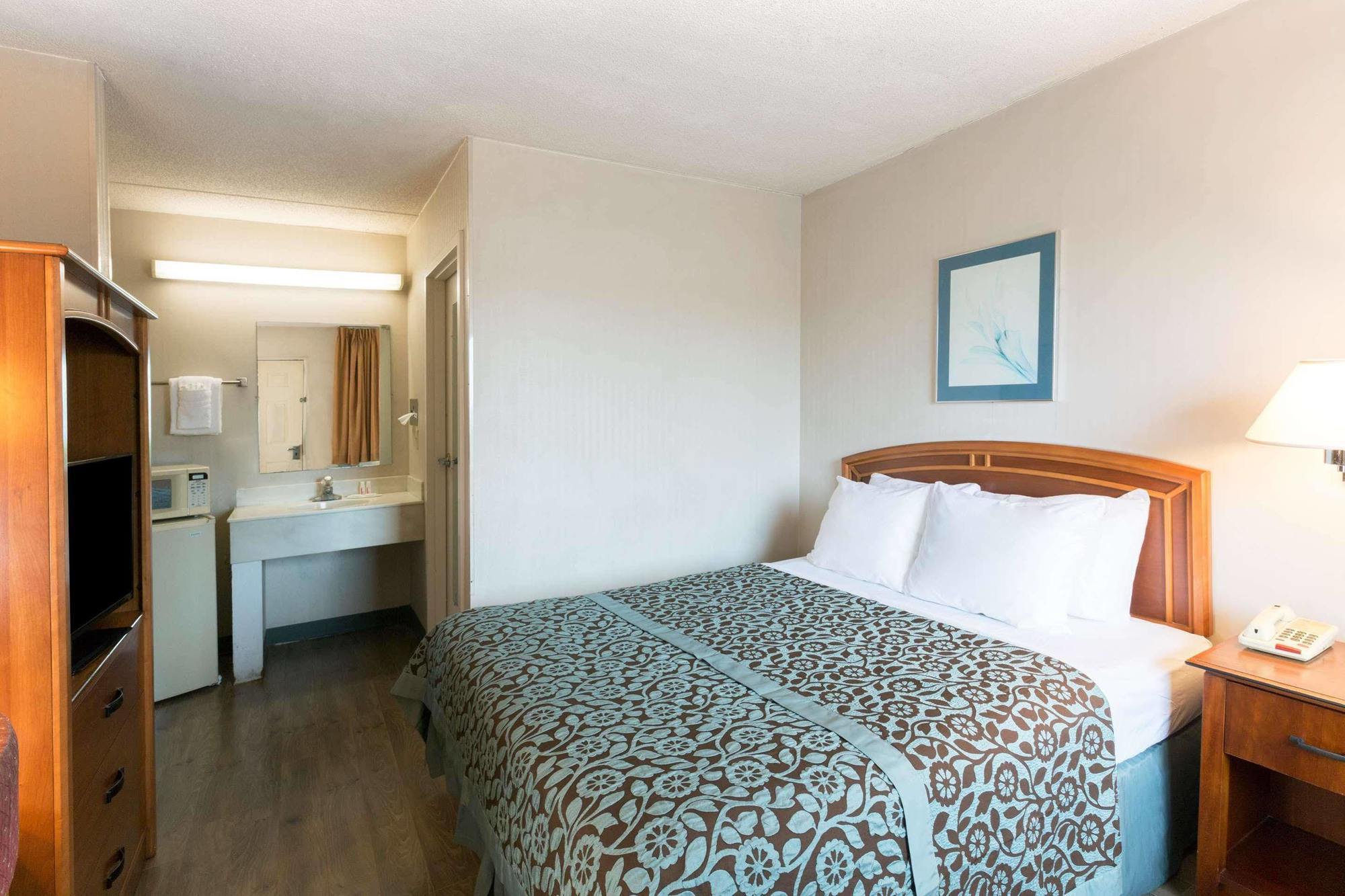 Days Inn By Wyndham Richmond Eksteriør billede